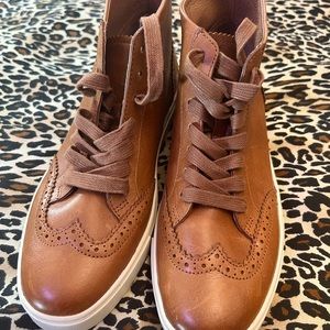 FRYE ankle Tie Up wingtip Bootie.  Great cognac color. Classic.